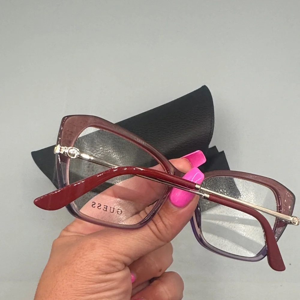 GUESS GU3018 D74 Women’s Cat‑Eye Optical Frames – Red Ombre – NEW with Case
